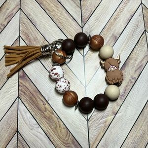Highland Cow Wristlet